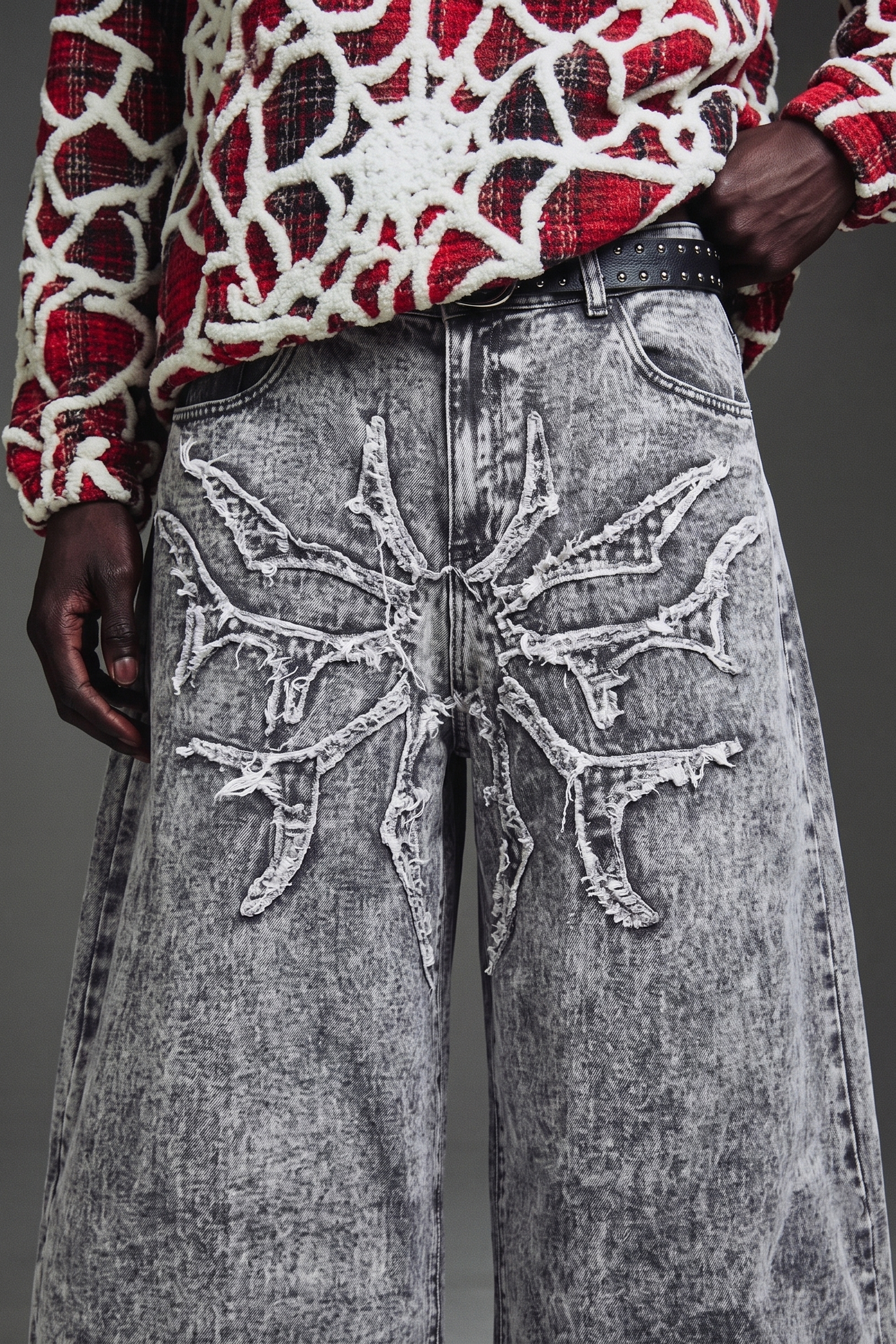 Nova Distressed Spider Gray JEAN